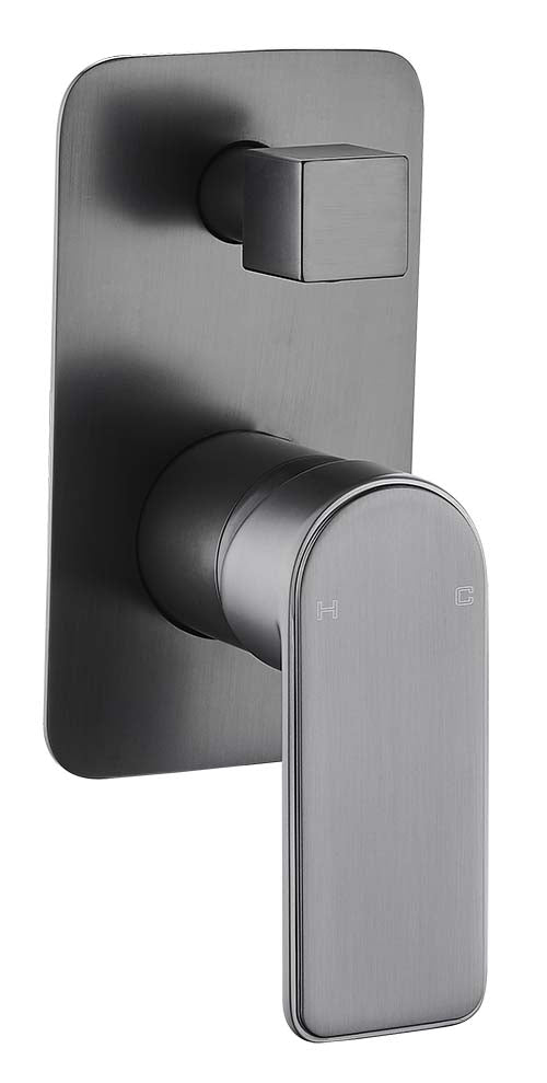 Bateau Wall Mixer With Diverter (Brushed Gun Metal)